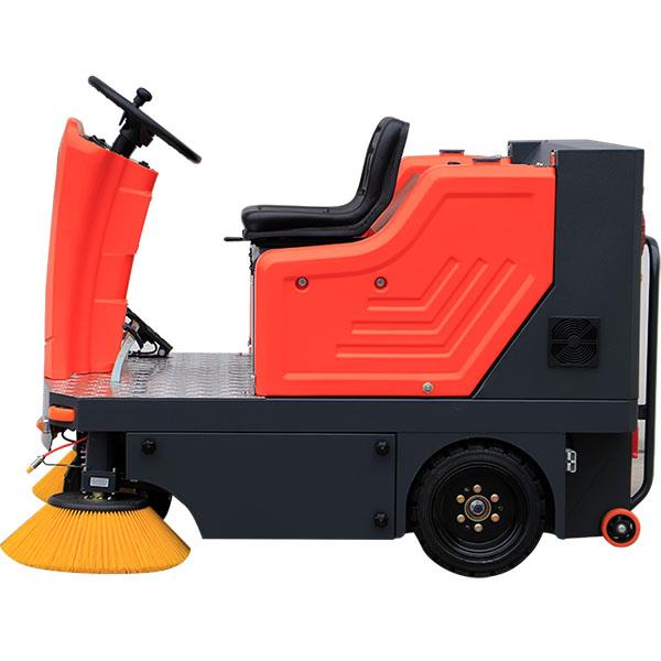 Warehouse Floor Sweeper